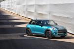 Mini Cooper Caribbean Aqua 2017 года (ZA)